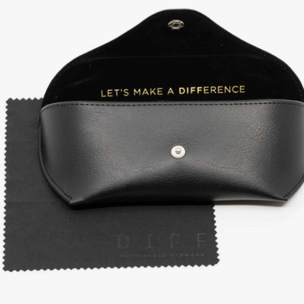 DIFF Kaia Sunglasses - Picture 3 of 7